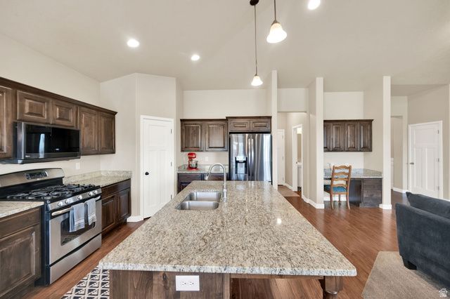 2531 N 1000 E, Layton, UT 84040