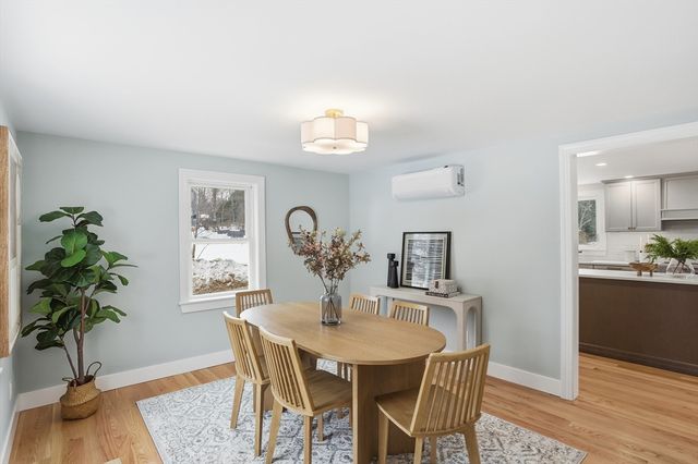 4 Littlefield Rd, Acton, MA 01720