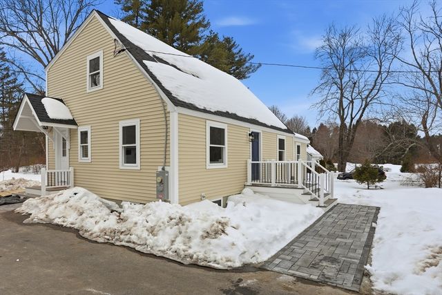 4 Littlefield Rd, Acton, MA 01720