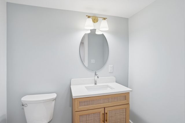 4 Littlefield Rd, Acton, MA 01720