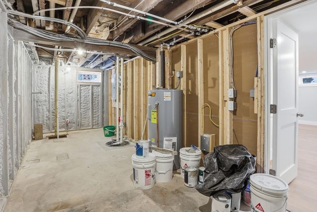 4 Littlefield Rd, Acton, MA 01720