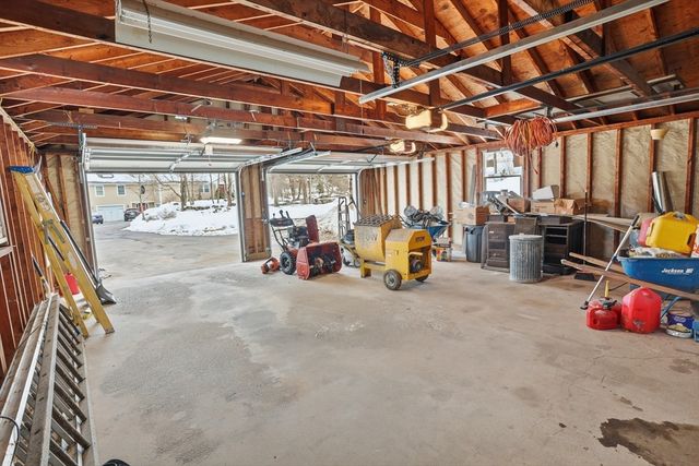 4 Littlefield Rd, Acton, MA 01720