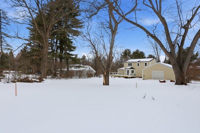 4 Littlefield Rd, Acton, MA 01720