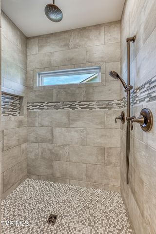 1189 Cabot Cove, Jonesborough, TN 37659