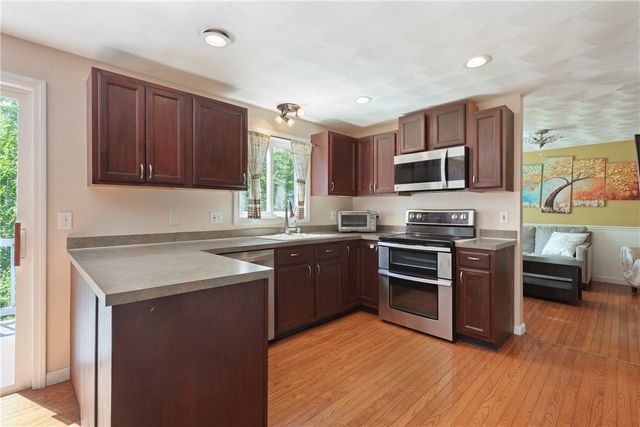 210 Morris Street, Cumberland, RI 02864