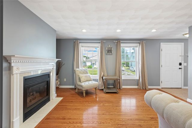 210 Morris Street, Cumberland, RI 02864