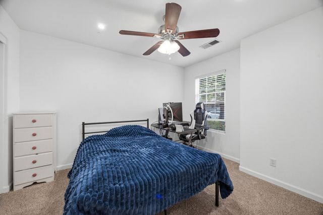 3223 W Sedona Avenue, Visalia, CA 93291