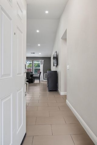 3223 W Sedona Avenue, Visalia, CA 93291