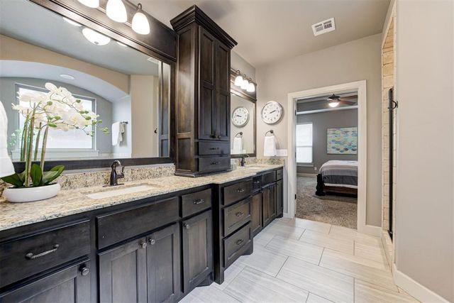 18513 Haslemere Lane, Edmond, OK 73012