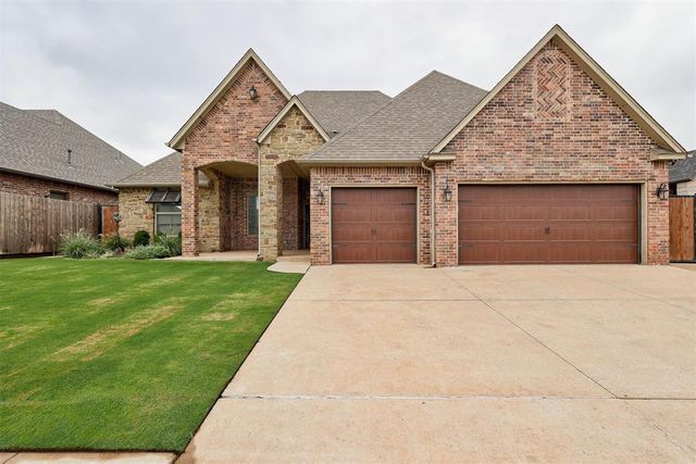 18513 Haslemere Lane, Edmond, OK 73012