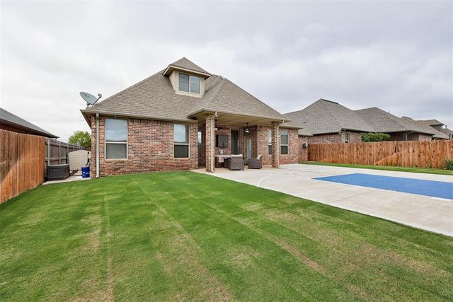 18513 Haslemere Lane, Edmond, OK 73012