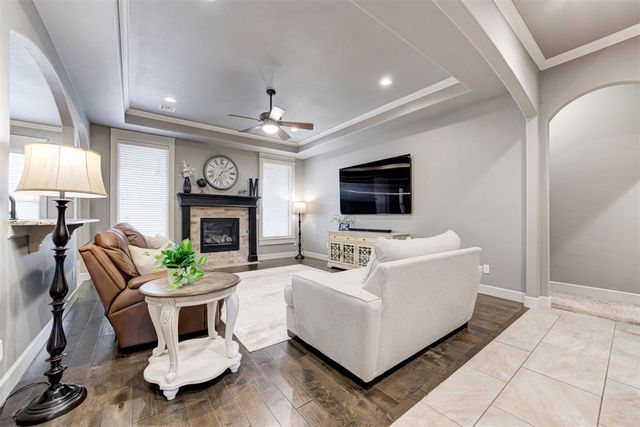 18513 Haslemere Lane, Edmond, OK 73012