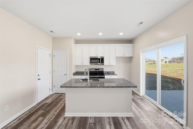 1532 Null Road, Lincolnton, NC 28092