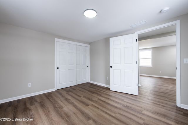 3818 Jewell Ave, Louisville, KY 40212