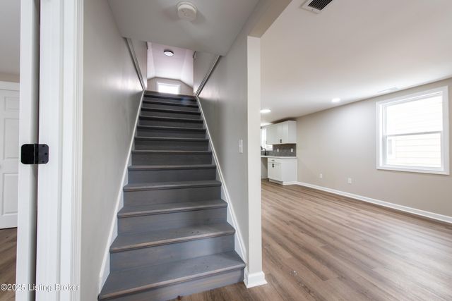 3818 Jewell Ave, Louisville, KY 40212