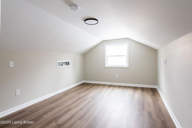 3818 Jewell Ave, Louisville, KY 40212