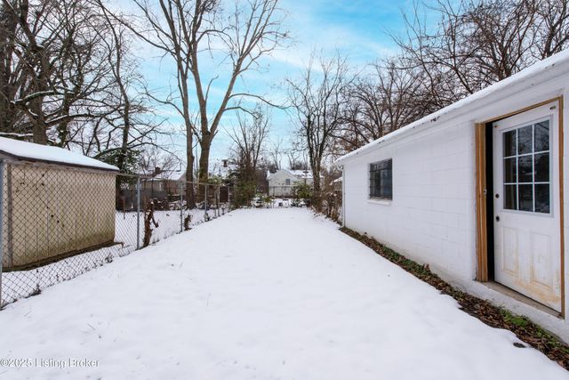 3818 Jewell Ave, Louisville, KY 40212