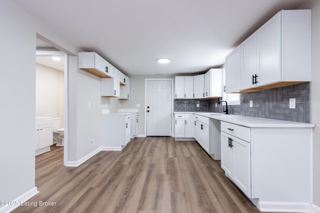 3818 Jewell Ave, Louisville, KY 40212