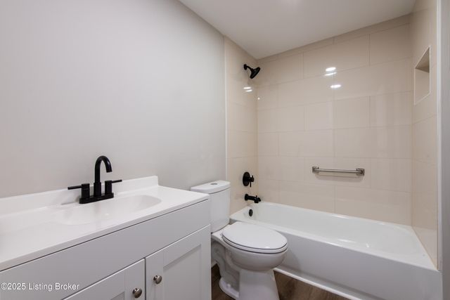 3818 Jewell Ave, Louisville, KY 40212