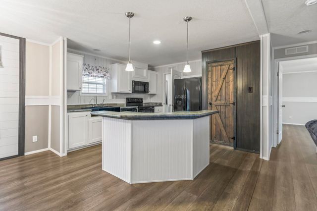 136 Shetland Woods Dr., Myrtle Beach, SC 29577