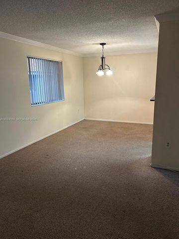 3226 Coral Lake Ln 3226, Coral Springs, FL 33065