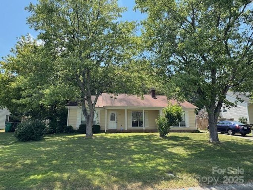 2333 Olde Whitehall Road, Charlotte, NC 28273