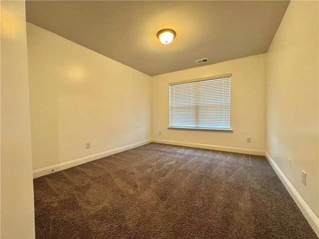 320 Brooks Village Drive, Pendergrass, GA 30567