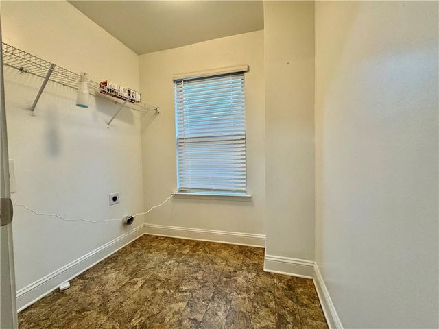 320 Brooks Village Drive, Pendergrass, GA 30567