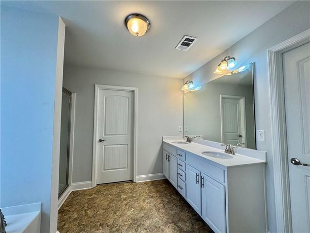 320 Brooks Village Drive, Pendergrass, GA 30567