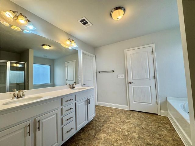 320 Brooks Village Drive, Pendergrass, GA 30567