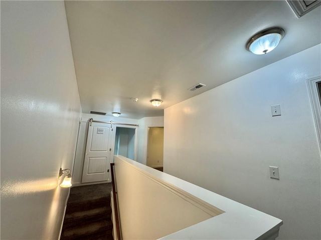 320 Brooks Village Drive, Pendergrass, GA 30567