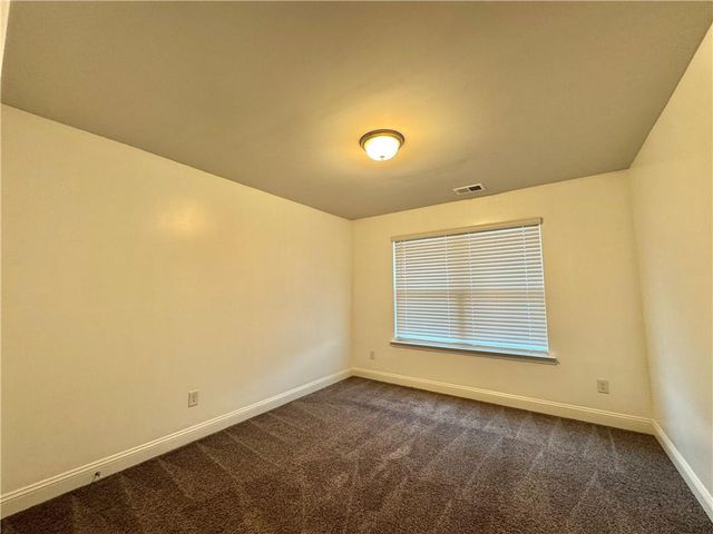 320 Brooks Village Drive, Pendergrass, GA 30567