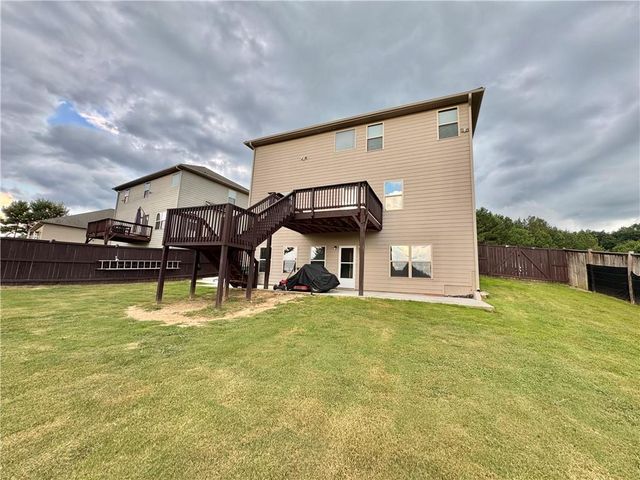 320 Brooks Village Drive, Pendergrass, GA 30567