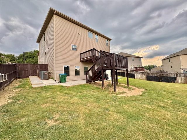320 Brooks Village Drive, Pendergrass, GA 30567