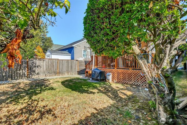 911 Martin Luther King Jr Way, Seattle, WA 98122