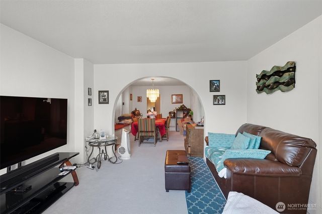 911 Martin Luther King Jr Way, Seattle, WA 98122