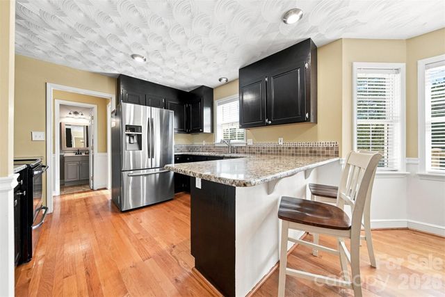 4948 Betty Drive NE, Hickory, NC 28601