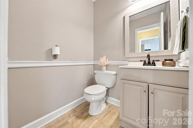 4948 Betty Drive NE, Hickory, NC 28601