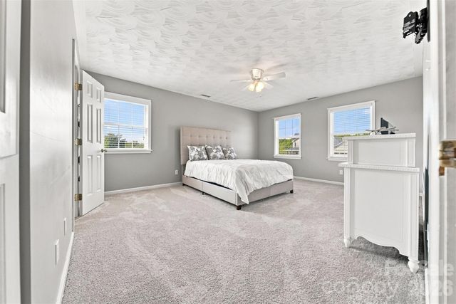 4948 Betty Drive NE, Hickory, NC 28601