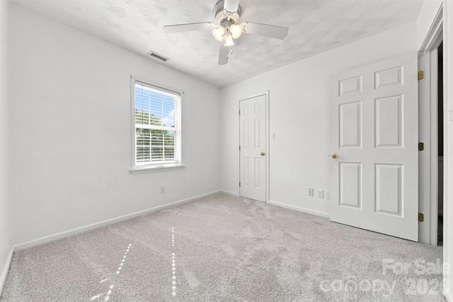 4948 Betty Drive NE, Hickory, NC 28601