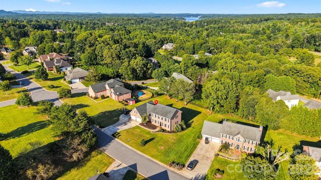 4948 Betty Drive NE, Hickory, NC 28601