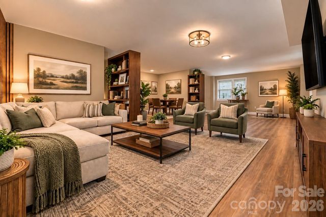 4948 Betty Drive NE, Hickory, NC 28601