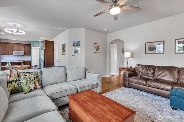 3823 Wildspitz Street SE, Lacey, WA 98503