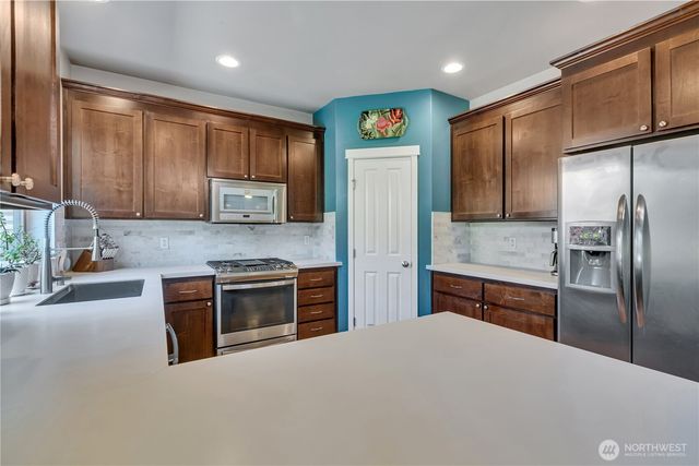 3823 Wildspitz Street SE, Lacey, WA 98503