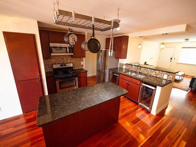 2303 Eastside DR 209, Austin, TX 78704