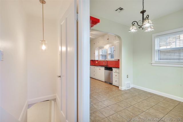 109 E 26th Place, Tulsa, OK 74114