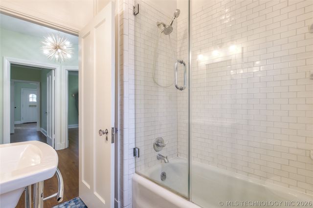 109 E 26th Place, Tulsa, OK 74114