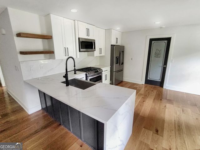 2193 Park Terrace, College Park, GA 30337