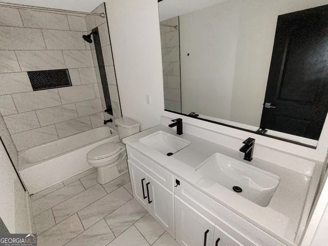 2193 Park Terrace, College Park, GA 30337