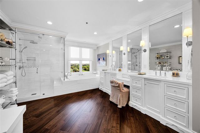 13647 Deering Bay Drive 142, Coral Gables, FL 33158